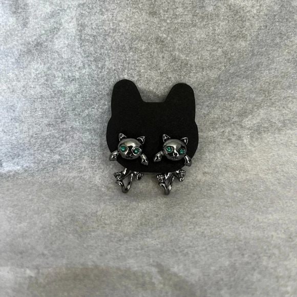 Cute Adjustable Hanging Cat Earrings Gunmetal with Emerald Eyes - Picture 3 of 8